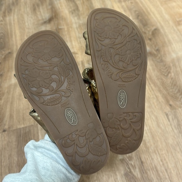 SOFFT | Ainsworth Gold Strap Sandal - Picture 7 of 7